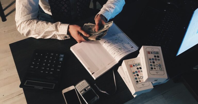 How to Become an Accountant in the U.S.: Complete Career Guide