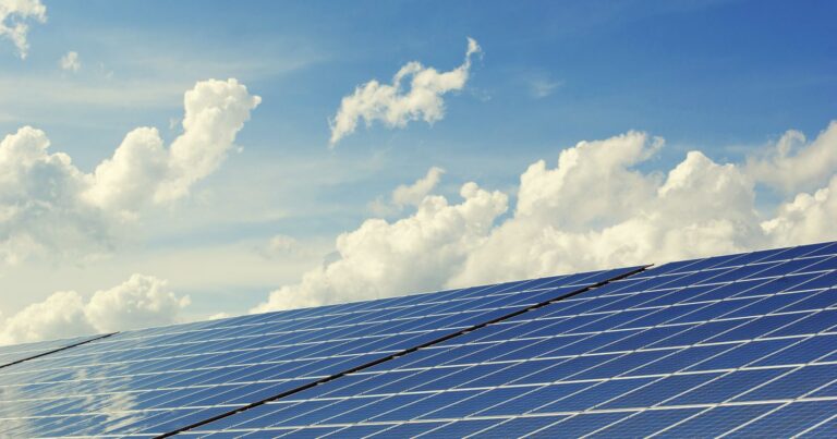 How to Become a Solar Installer in the U.S.