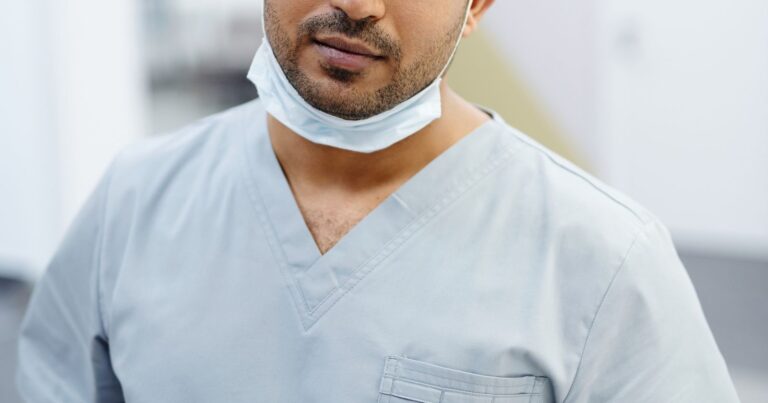 How to Become a Registered Nurse in the U.S.: Career Guide