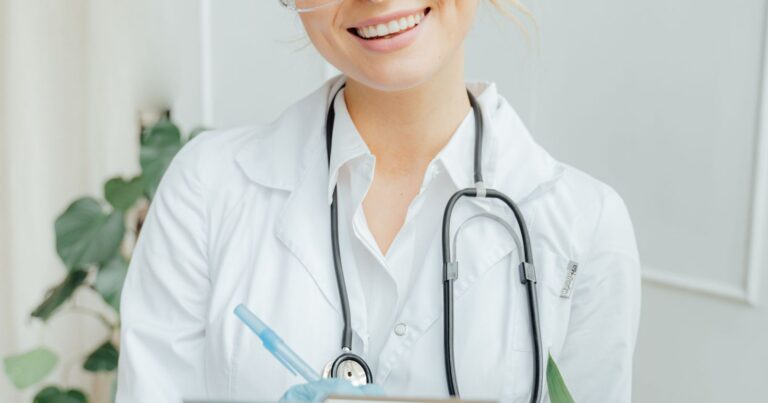 How to Become a Physical Therapist Assistant in the U.S.